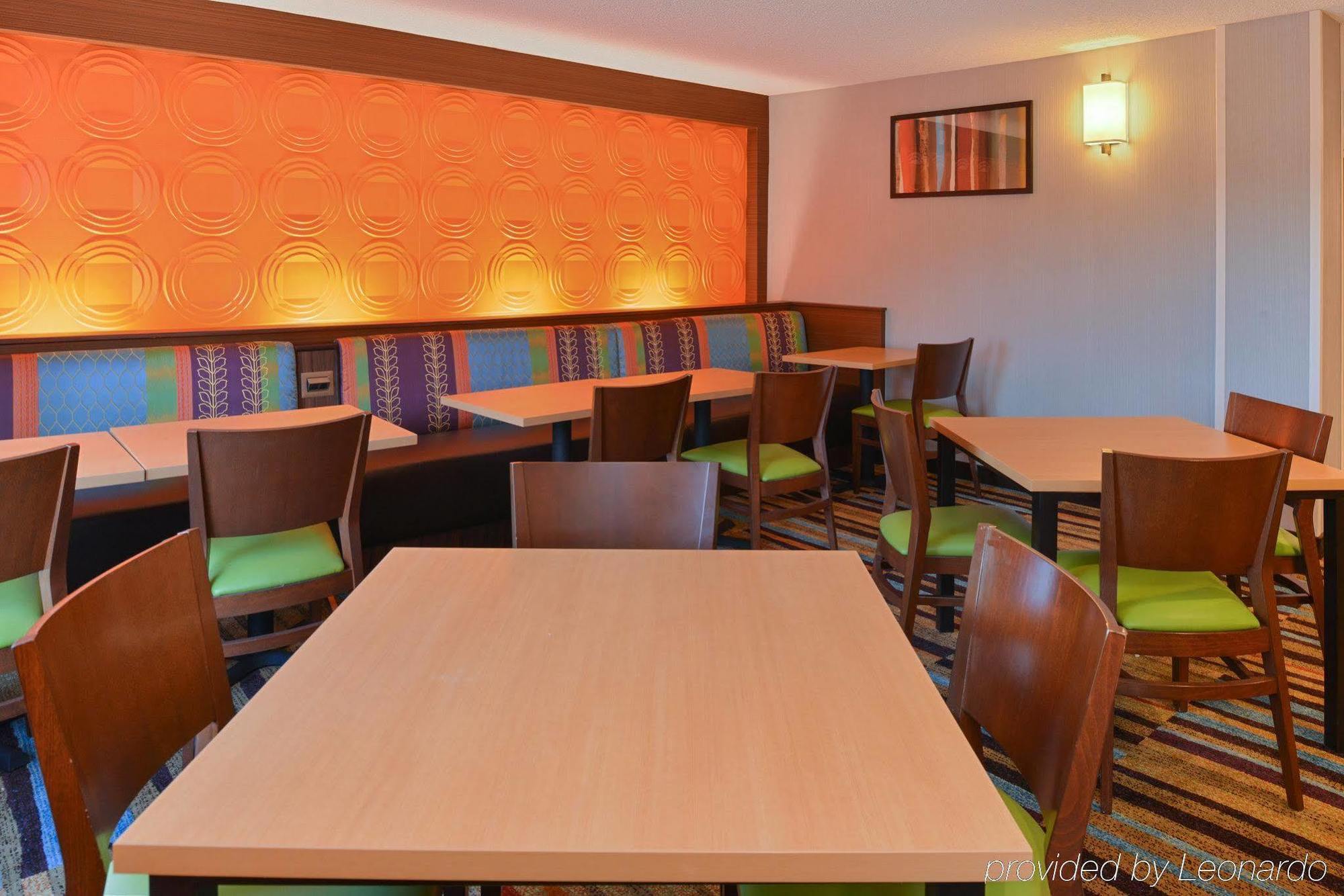 Fairfield & By Marriott Lexington Georgetown/college 3*