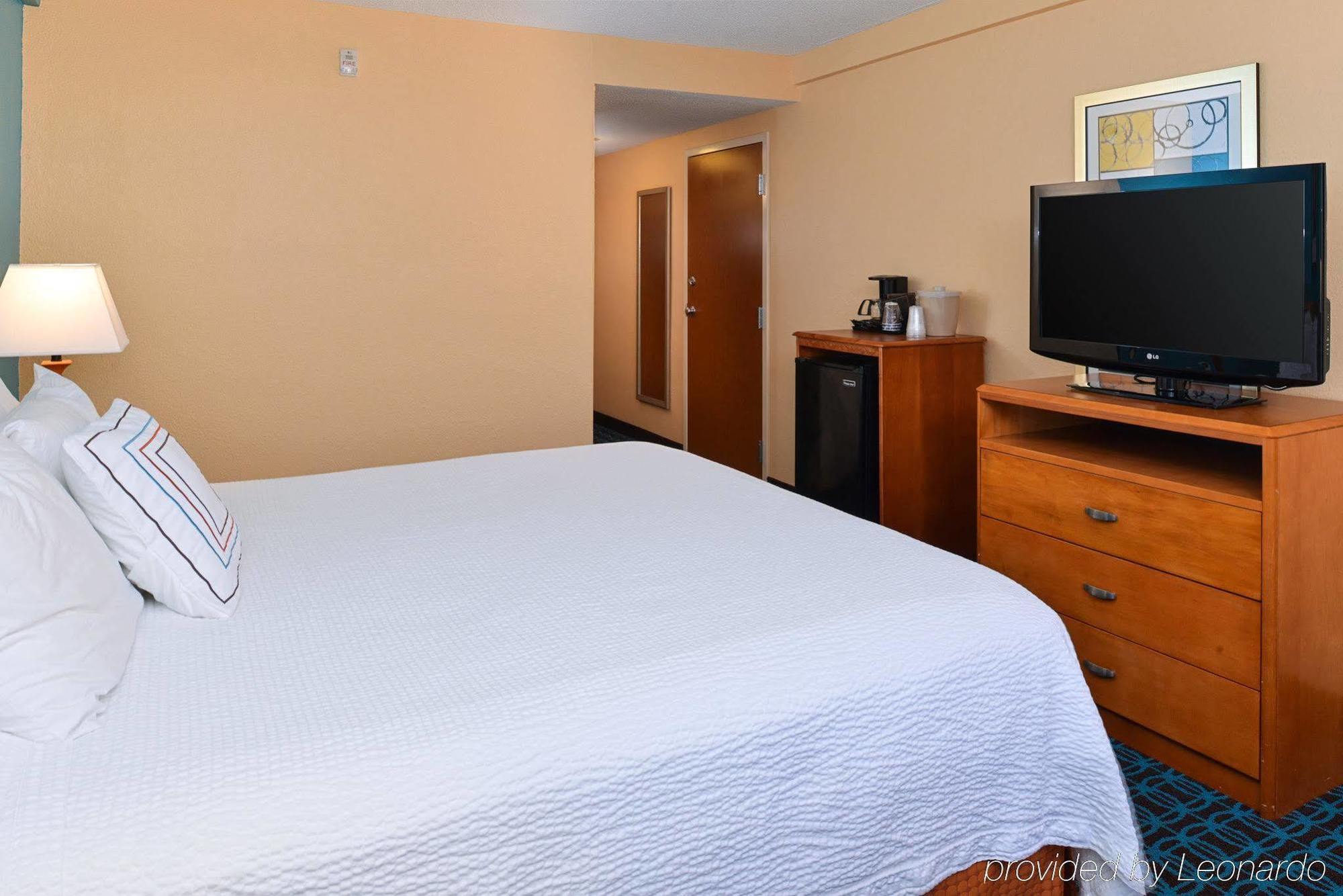 Fairfield & By Marriott Lexington Georgetown/college Hotel 3*