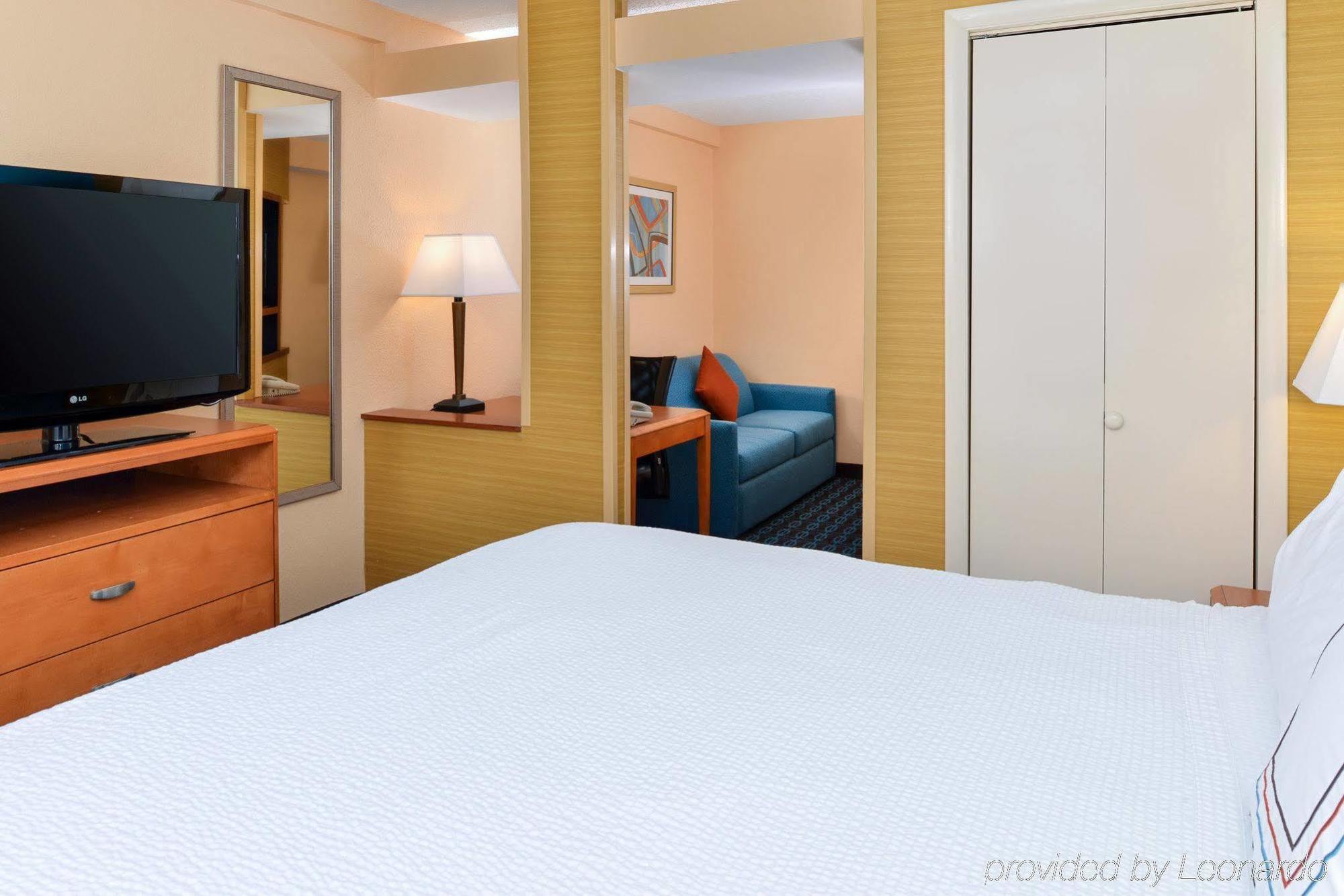 Fairfield & By Marriott Lexington Georgetown/college