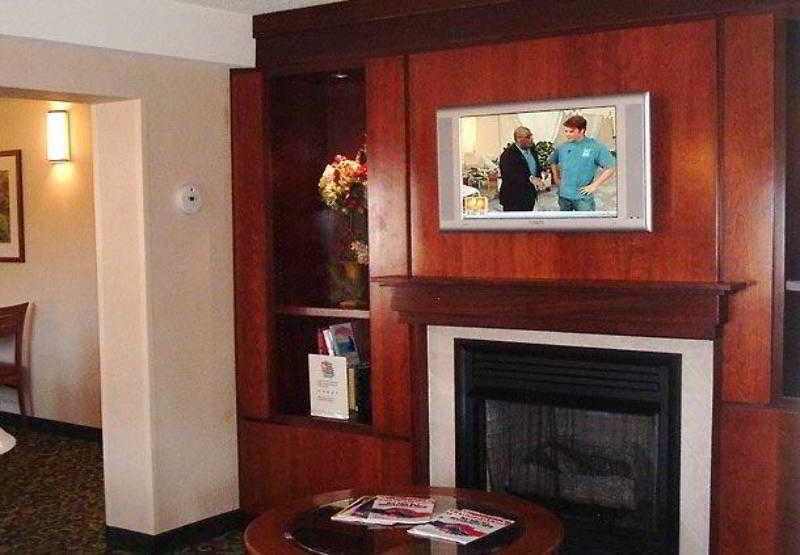 Hotel Fairfield & By Marriott Lexington Georgetown/college 3*
