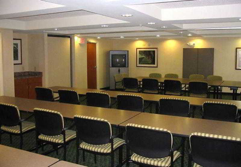 Hotel Fairfield & By Marriott Lexington Georgetown/college